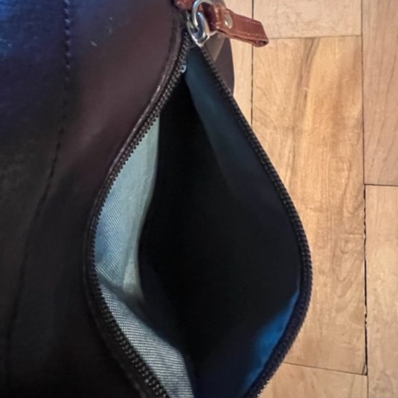 Osgoode Marley Crossbody Purse - Picture 9 of 13